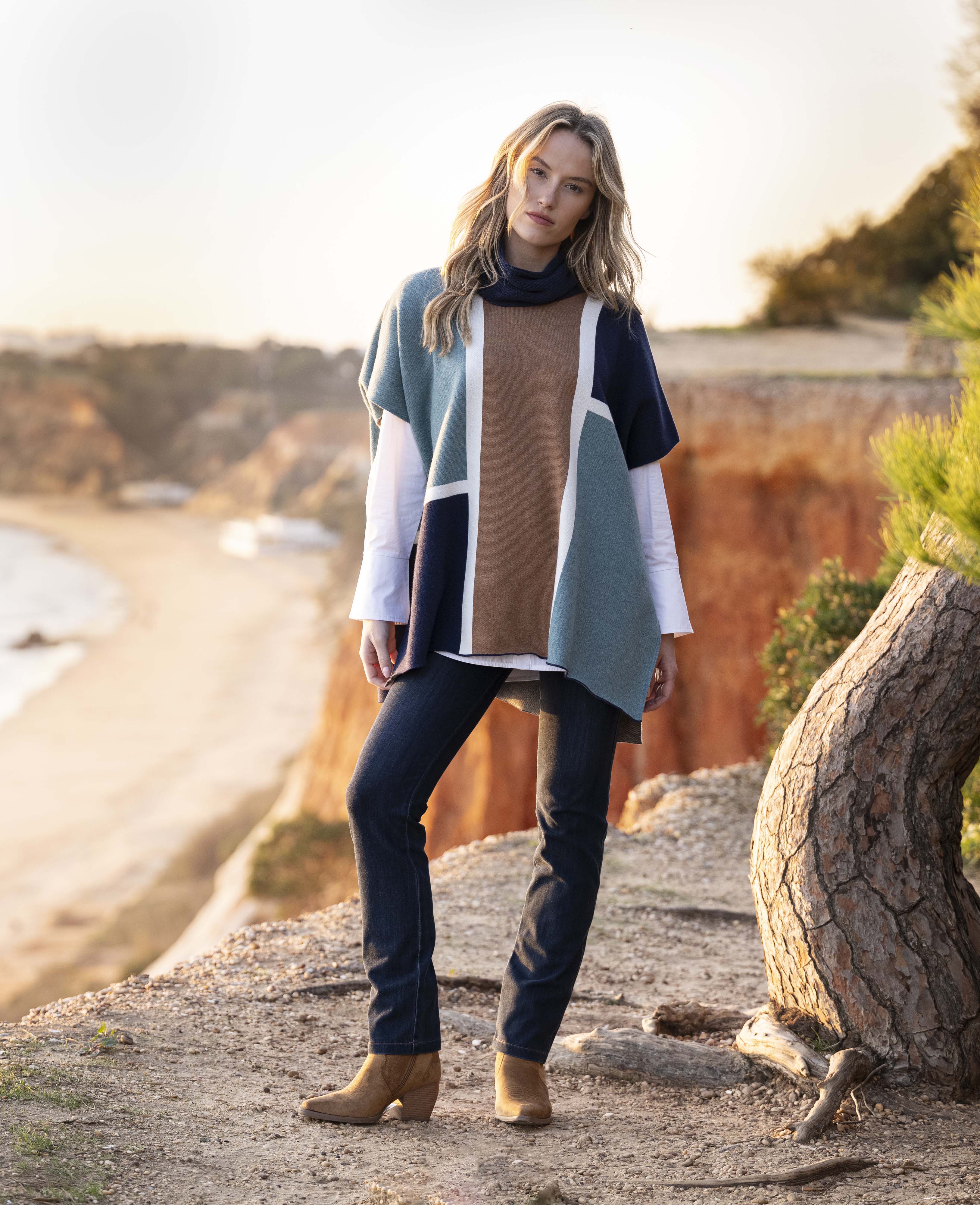 MARBLE CAPE STYLE 8112 COLOUR SEAFOAM/TOBACCO/NAVY