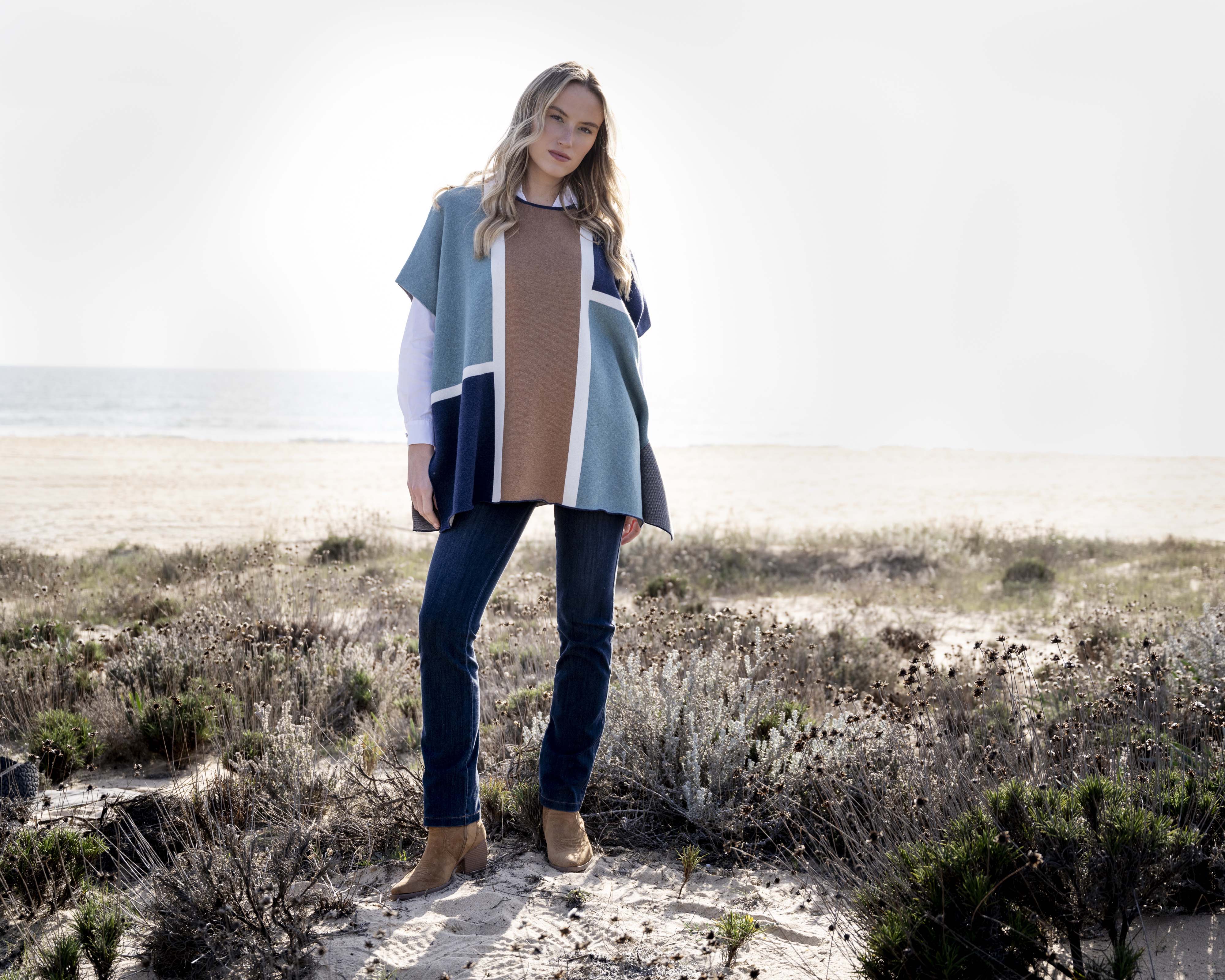 MARBLE CAPE STYLE 8112 COLOUR SEAFOAM/TOBACCO/NAVY