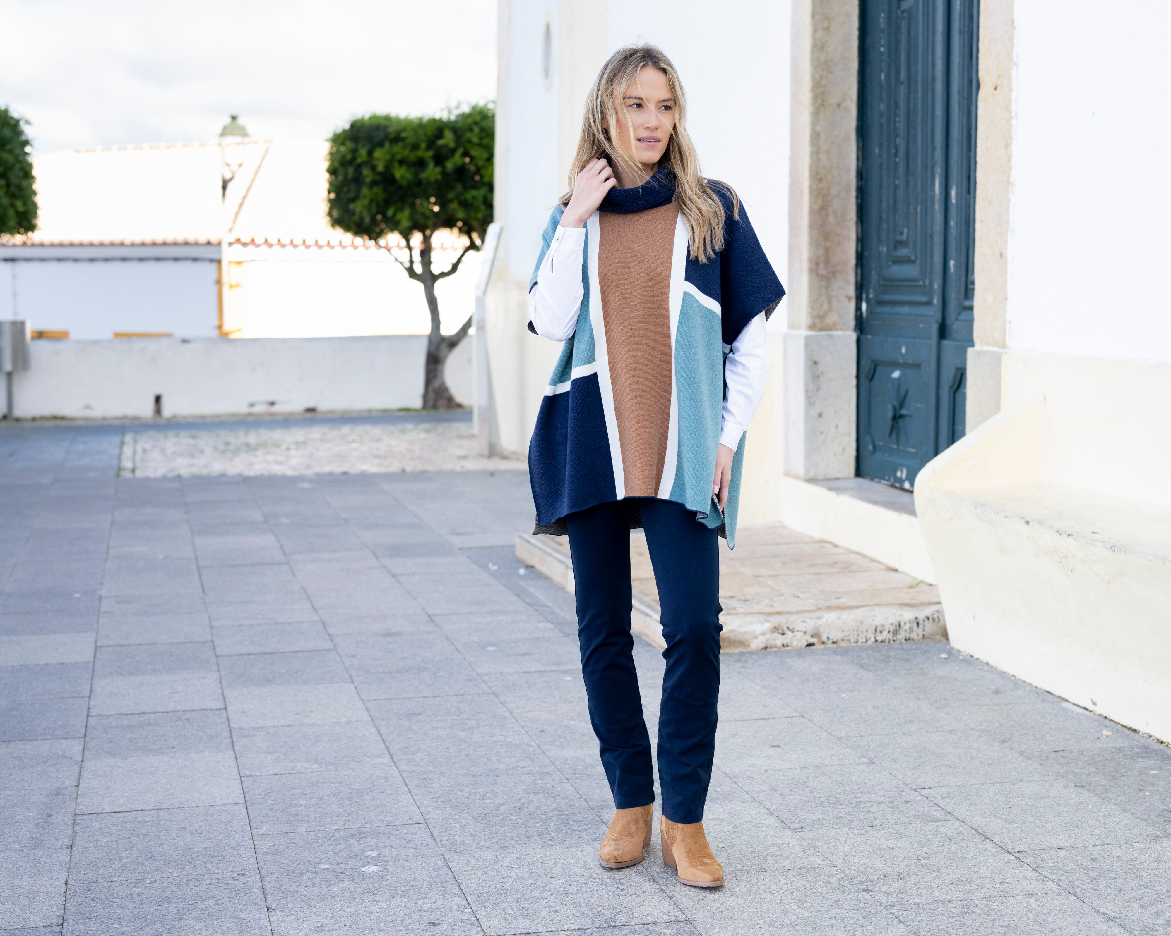MARBLE CAPE STYLE 8112 COLOUR SEAFOAM/TOBACCO/NAVY