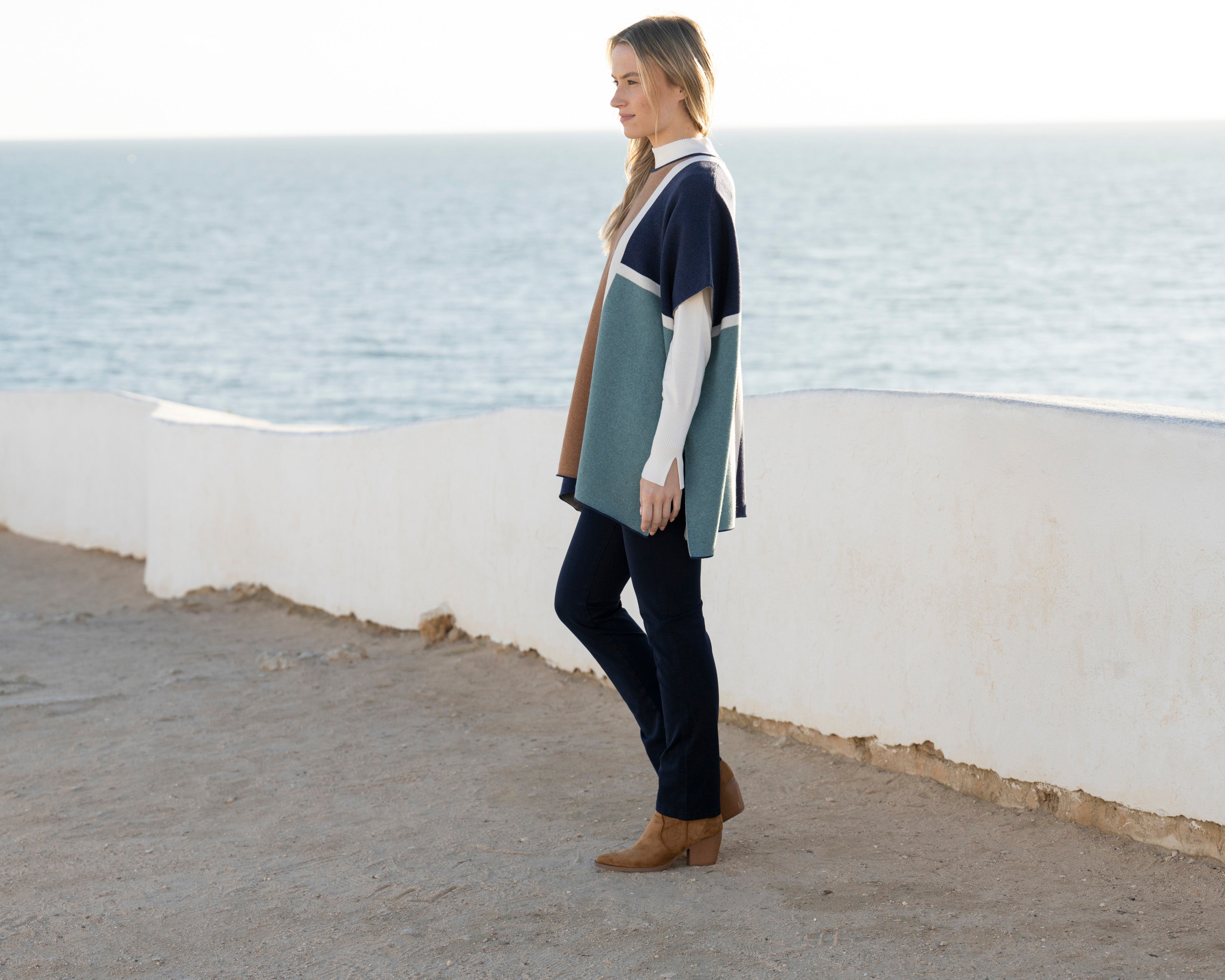 MARBLE CAPE STYLE 8112 COLOUR SEAFOAM/TOBACCO/NAVY