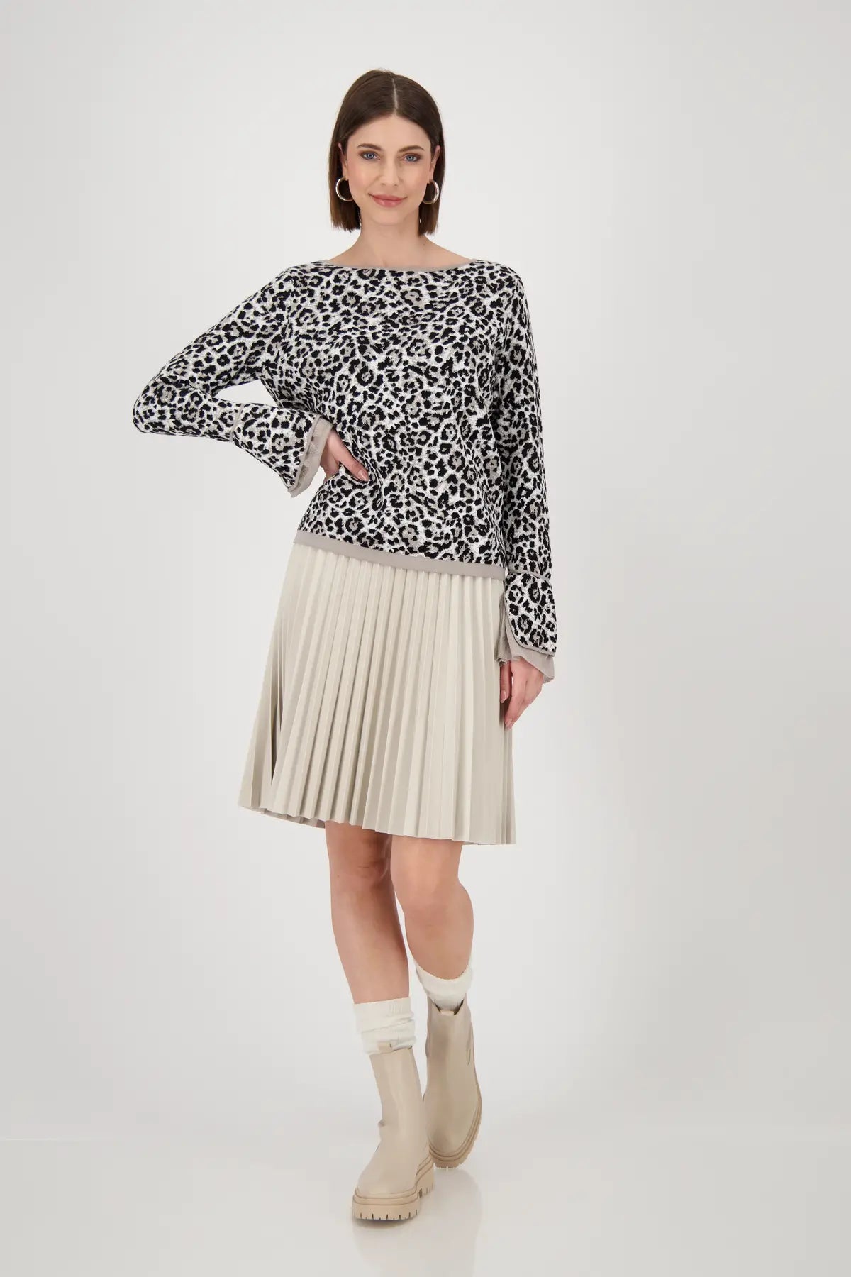 MONARI LEOPARD PATTERN SWEATER STYLE 808991 COLOUR GREIGE
