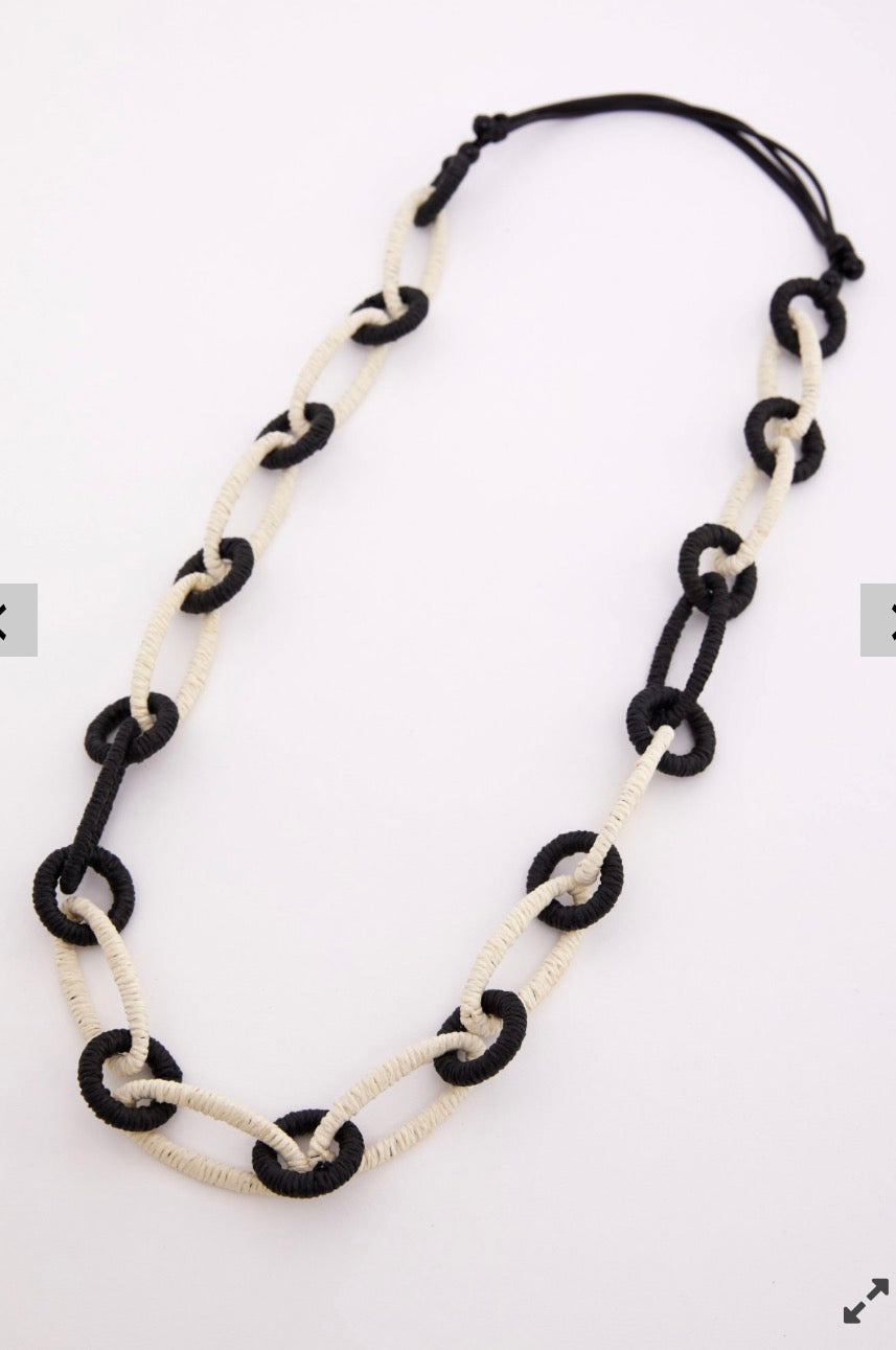 NAYA LOOP NECKLACE STYLE NAS26350