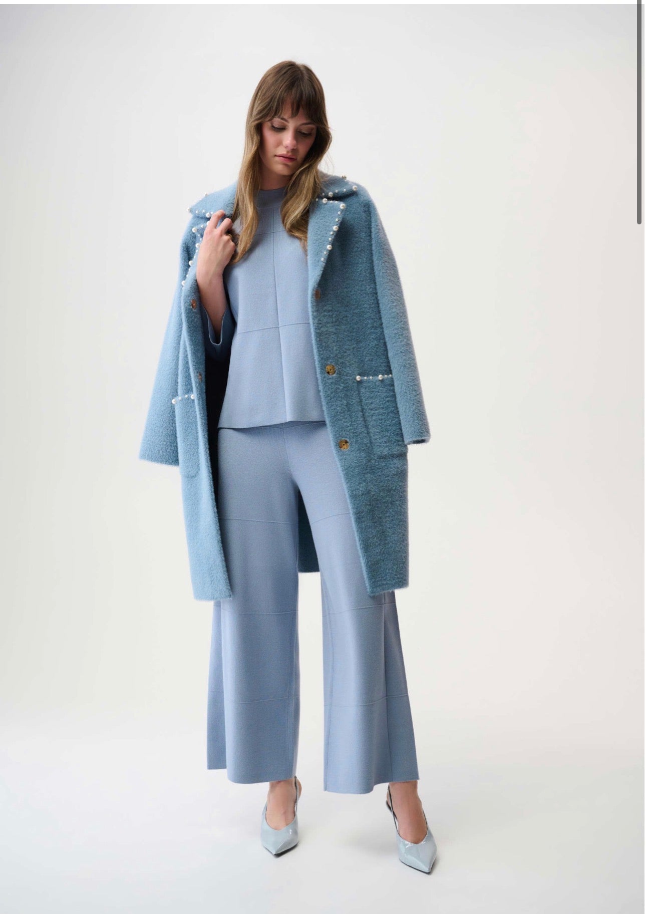 JOSEPH RIBKOFF VISCOSE STRAIGHT SWEATER STYLE 261981 COLOUR CHAMBRAY