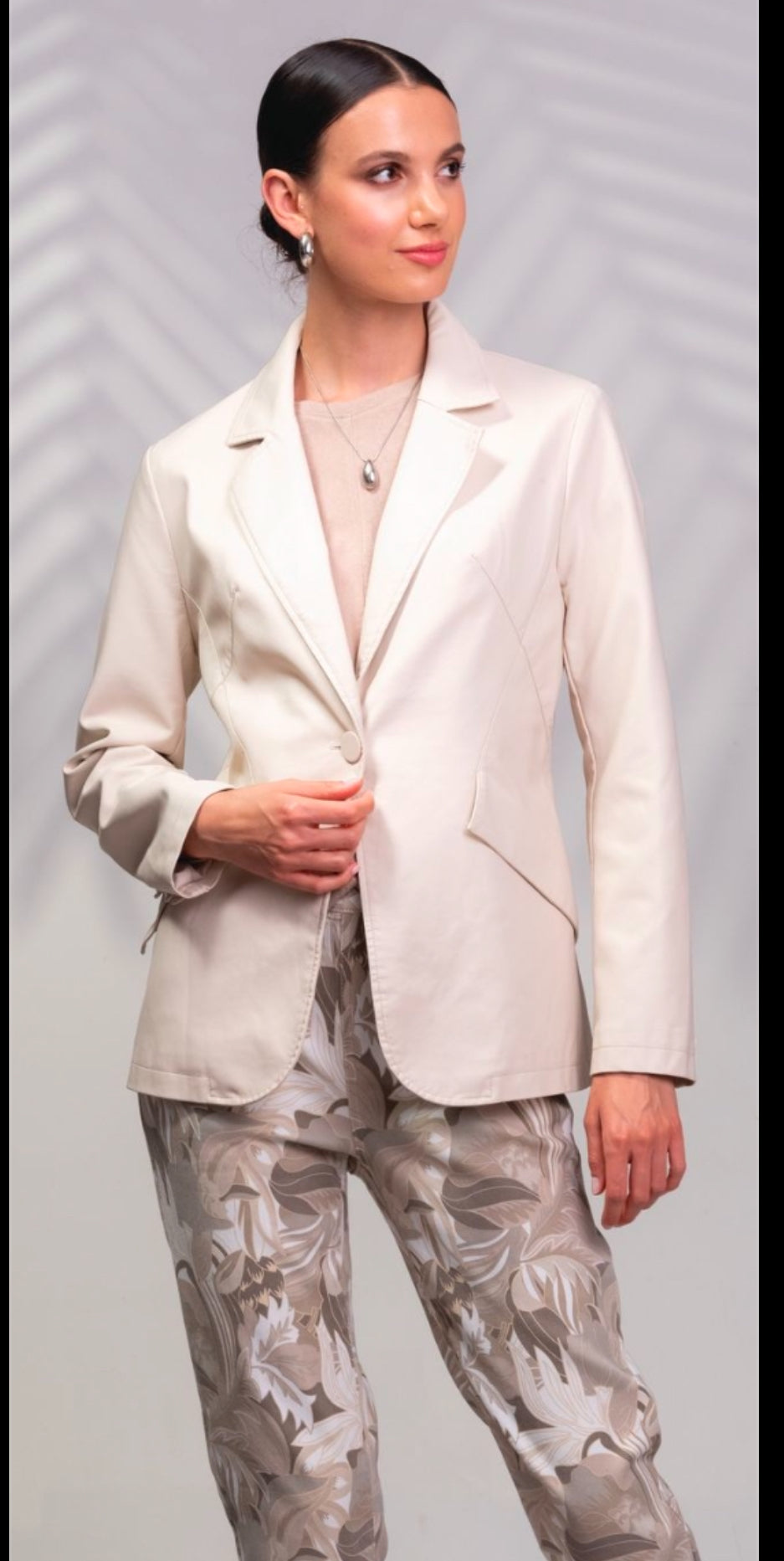 ALISON SHERI FAUX LEATHER JACKET STYLE A45168 COLOUR SAND