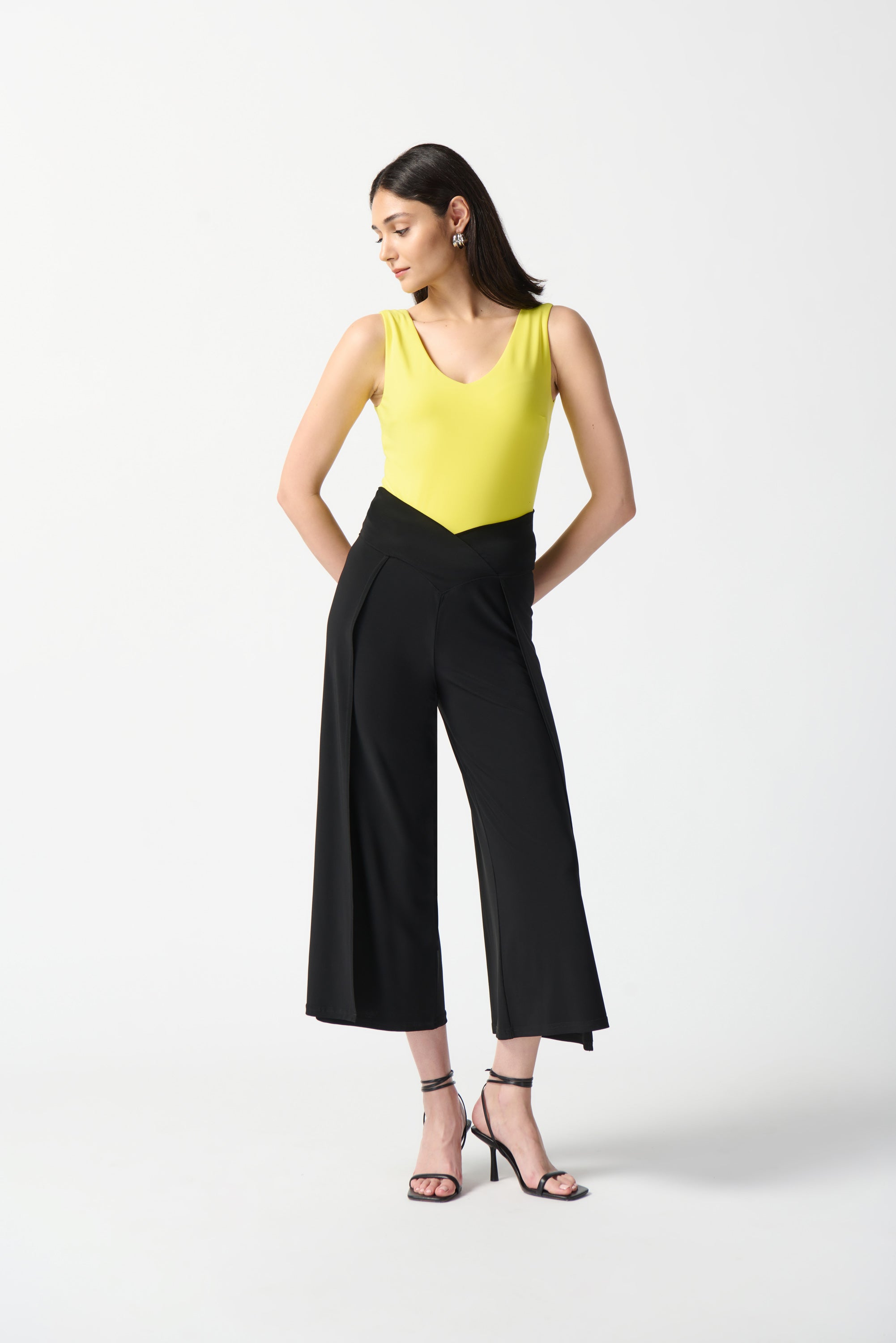 JOSEPH RIBKOFF CULOTTES STYLE 242026 COLOUR BLACK