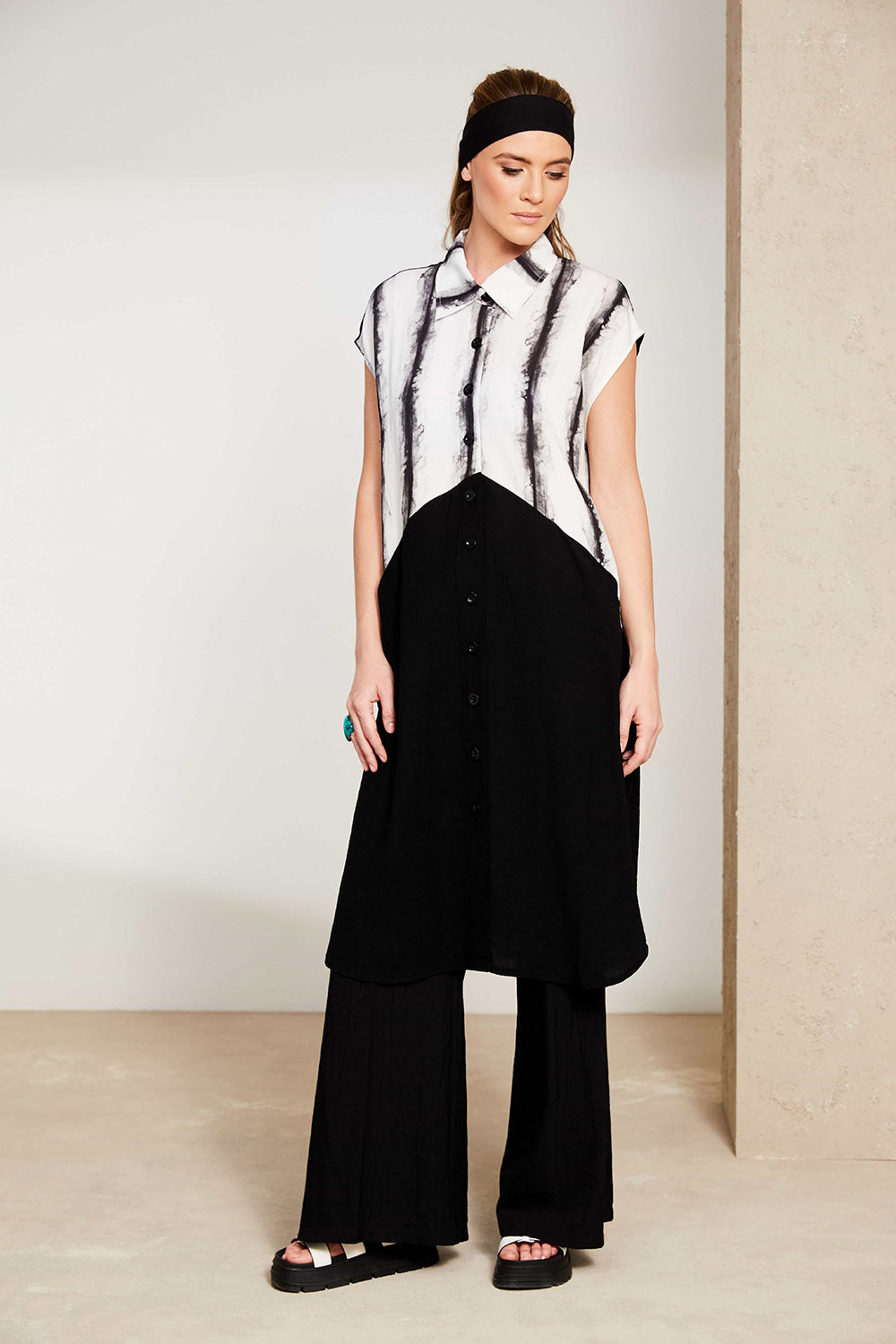 NAYA LONG LINE TUNIC STYLE NAS25330 COLOUR BLACK & WHITE