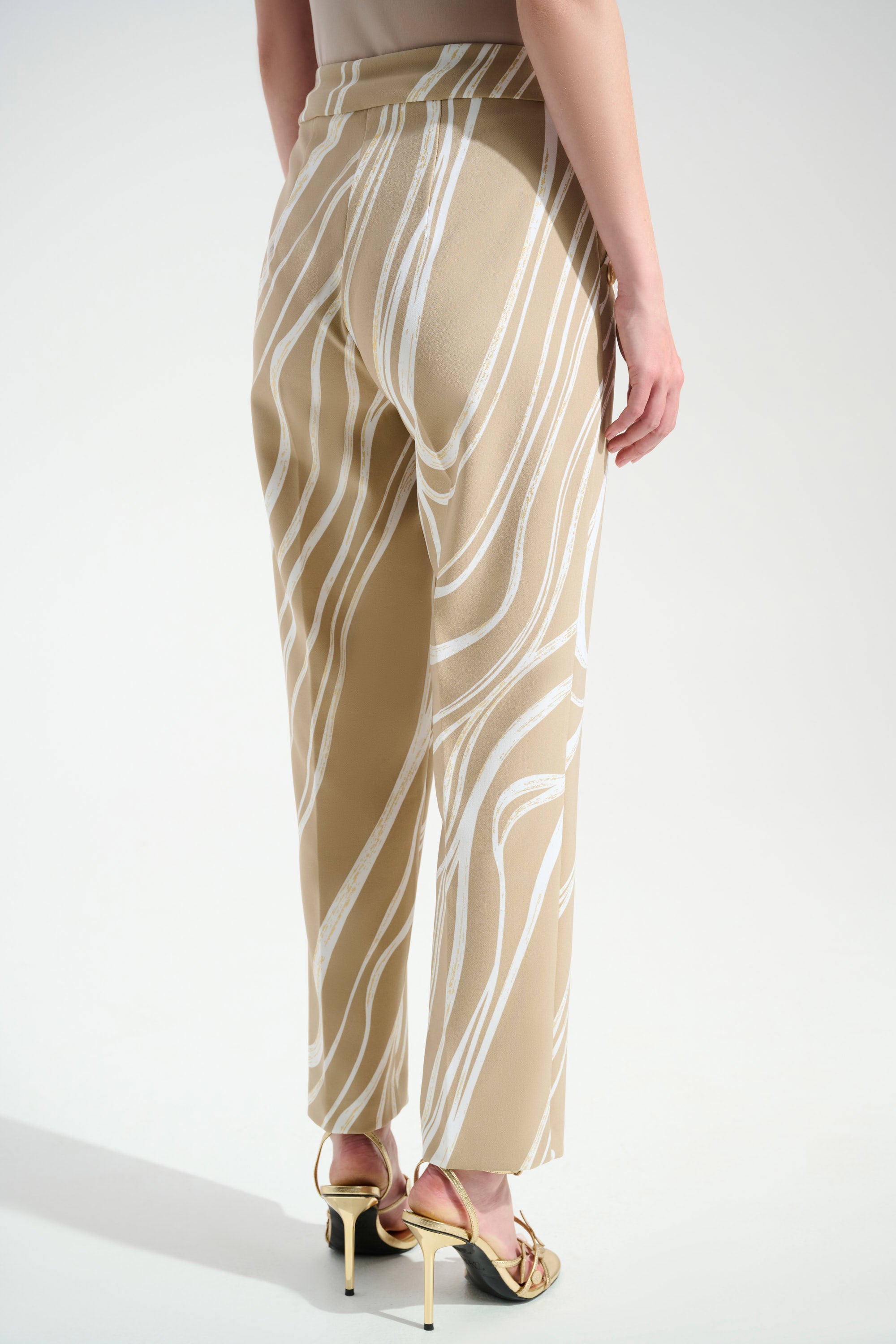 JOSEPH RIBKOFF ABSTRACT PRINT TROUSER STYLE 261751 COLOUR BEIGE/VANILLA