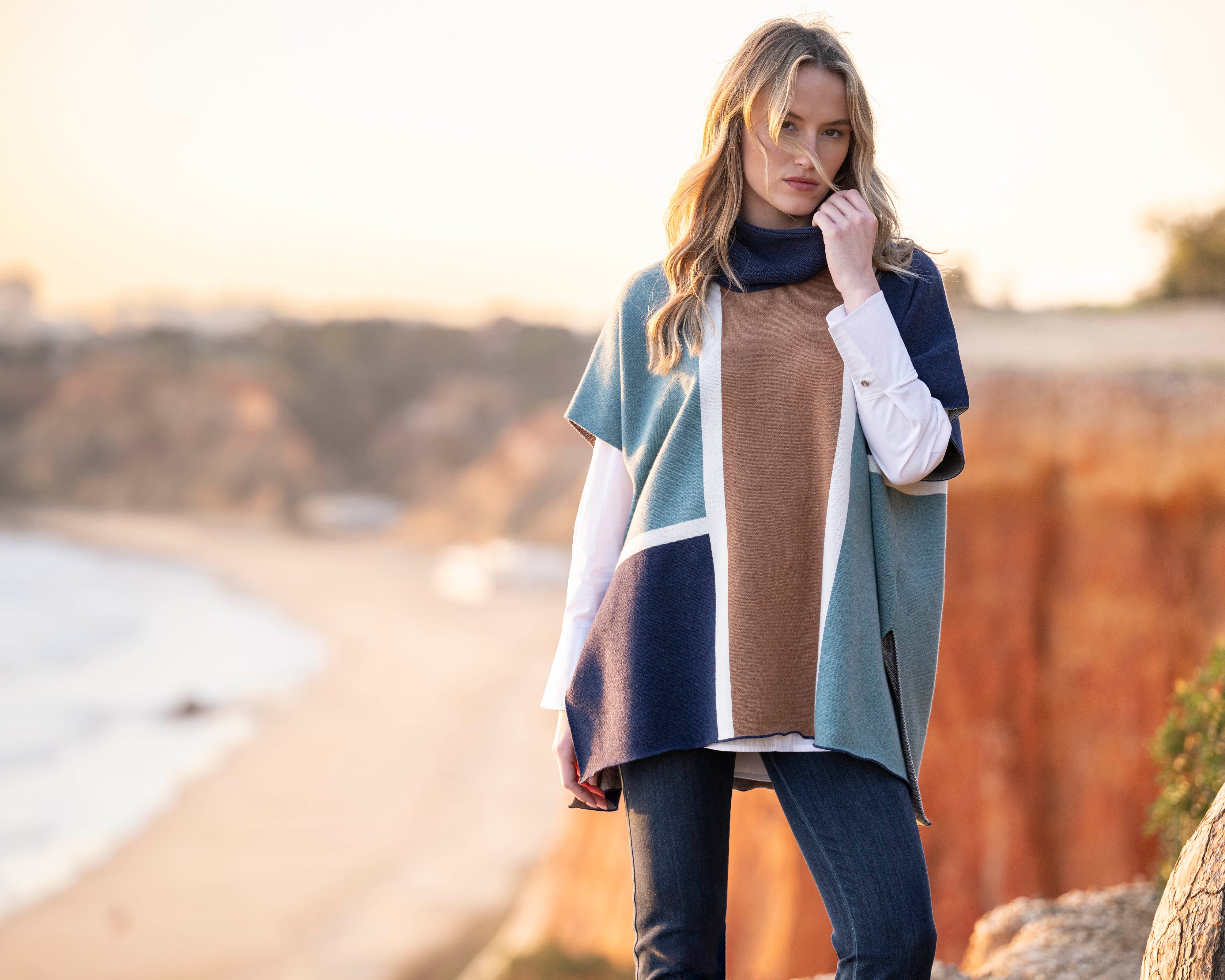 MARBLE CAPE STYLE 8112 COLOUR SEAFOAM/TOBACCO/NAVY
