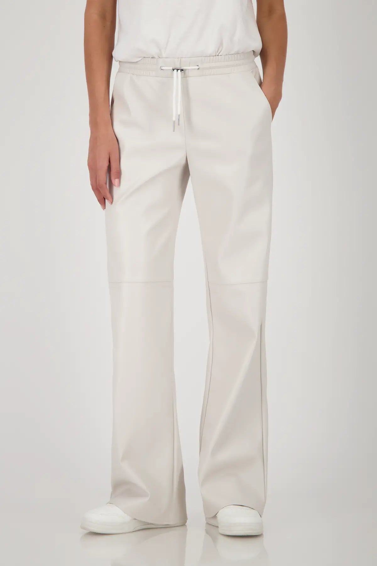 MONARI STRAIGHT CUT TROUSER STYLE 808752 COLOUR OAT MILK