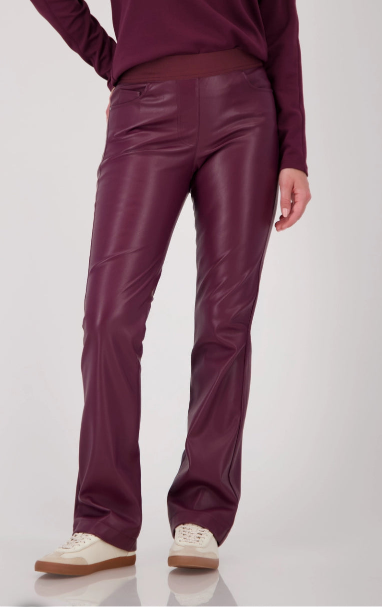 MONARI STRAIGHT LEG FAUX LEATHER TROUSER STYLE 808753 COLOUR BORDEAUX