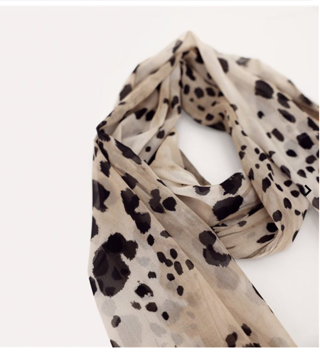 MONARI SCARF LEOPARD PRINT STYLE 808737 COLOUR CASHMERE PATTERN