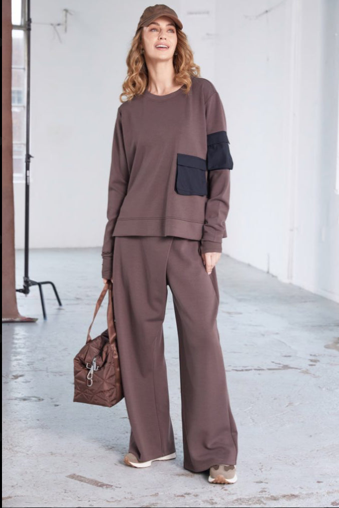 NAYA SWEATSHIRT STYLE NAW25132 COLOUR COCOA & BLACK