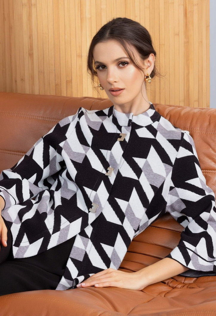 ALISON SHERI MONOCHROME GEOMETRIC PRINT JACKET STYLE A46155