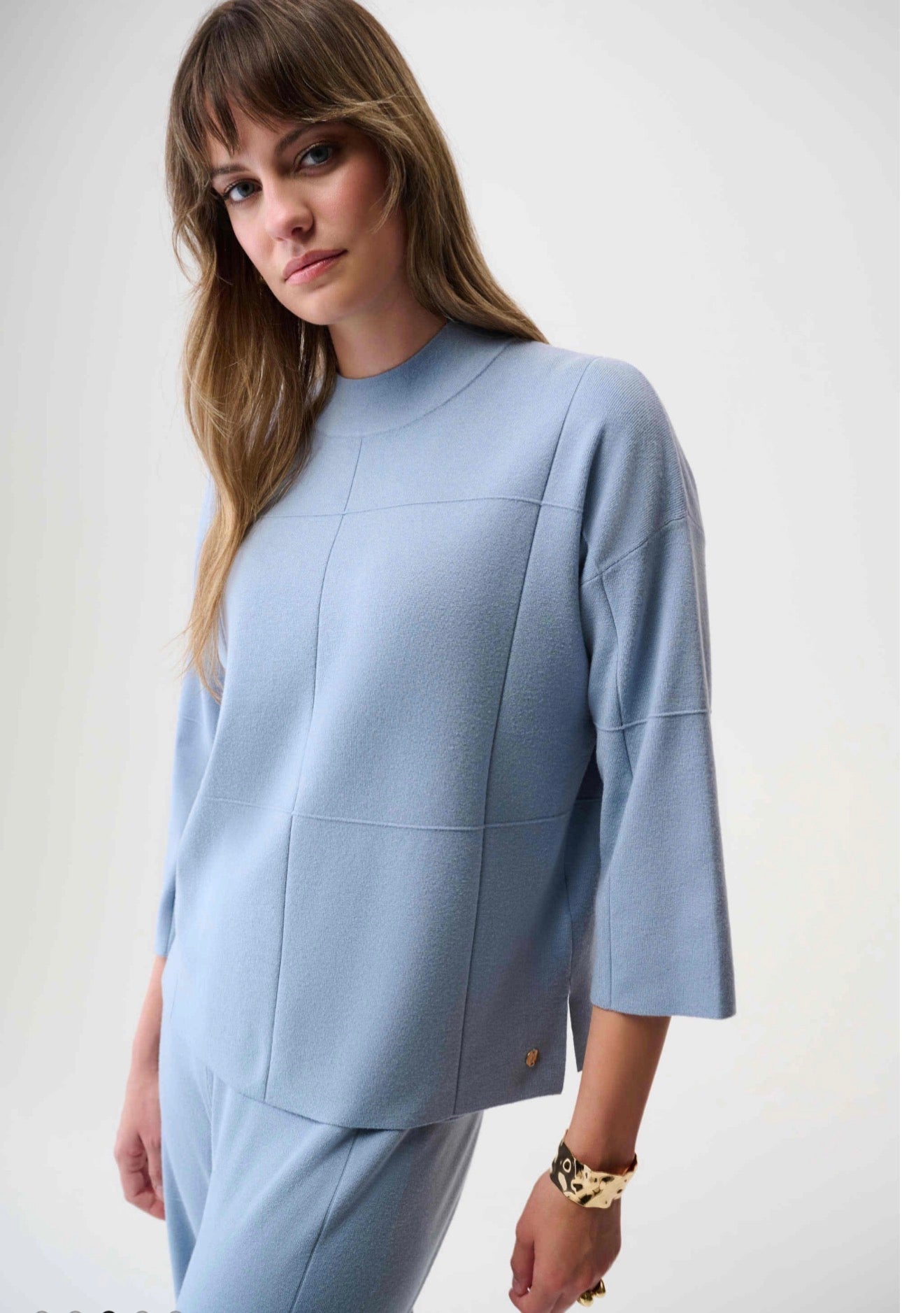 JOSEPH RIBKOFF VISCOSE STRAIGHT SWEATER STYLE 261981 COLOUR CHAMBRAY
