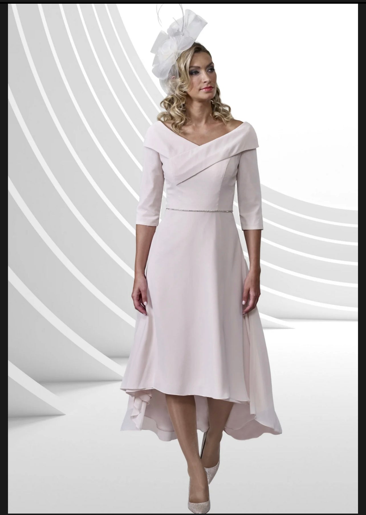 VEROMIA DRESS STYLE VO9191 COLOUR CHAMPAGNE