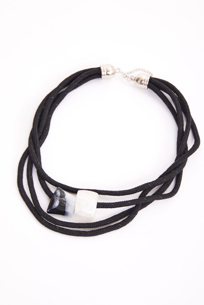 NAYA NECKLACE STYLE NAW24318 COLOUR BLACK/CREAM