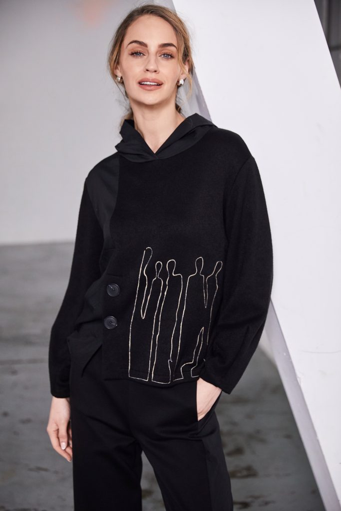 NAYA KNIT CONTRAST HOODED JUMPER STYLE NAW25270 COLOUR BLACK & SAND