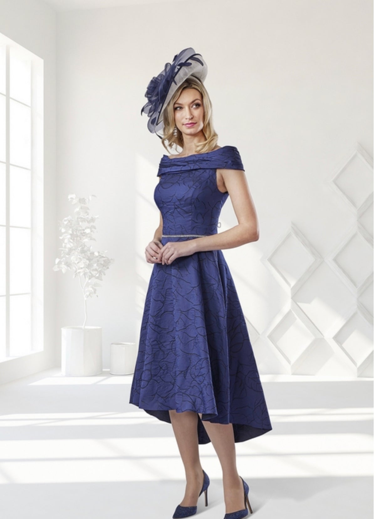 VEROMIA DRESS STYLE VO8127 COLOUR NAVY